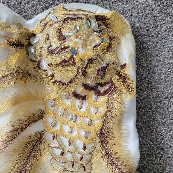 Dress - Picture 3 of 4